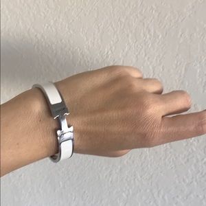 Hermès bracelet / Replica ( not a real Hermès)